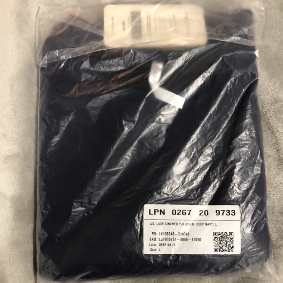 NWT Fabletics Luxe Pullover in a Size Large - Picture 5 of 5